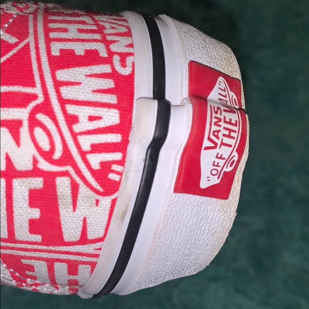 Vans - Picture 4 of 5